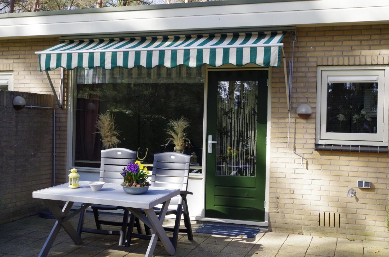 Geschakelde Bungalow Op De Veluwe "De Eekhoorn" Otterlo Exterior foto